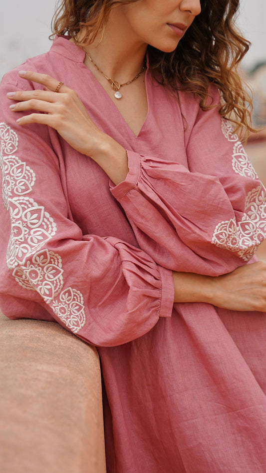 Robe Lin manches Brodées